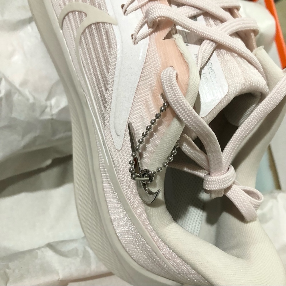 Nike Womens Air Zoom Pegasus 39 Trainers Sneakers 9.5 New in Box Light Soft Pink - Picture 15 of 16